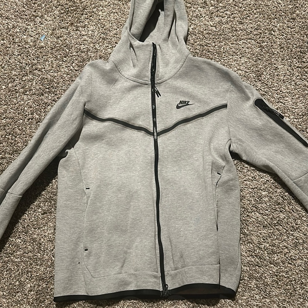 Grey Nike tech